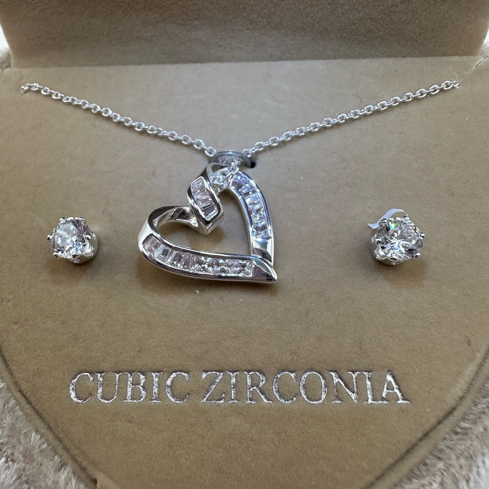 Cubic Zirconia Silver PlayedHeart Necklace and Earring Set